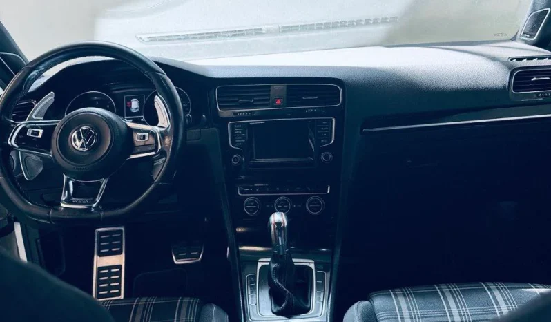 
Volkswagen Golf GTD full opción full									