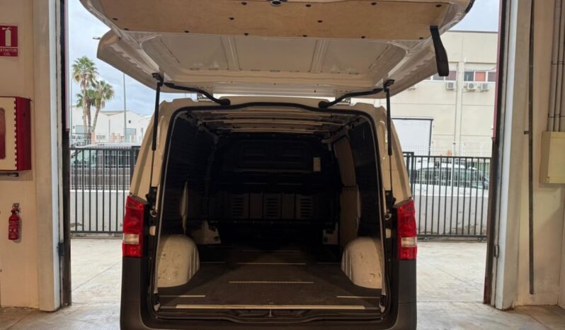
Mercedes-Benz Vito 1.6 CDI 114CV – 2019 – Excelente estado full									