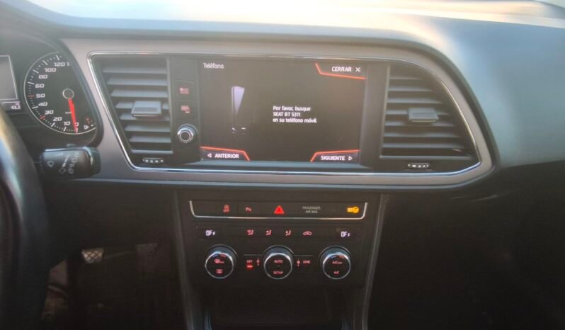 
SEAT León 1.5 TGI 130CV • GNC • 2019 full									