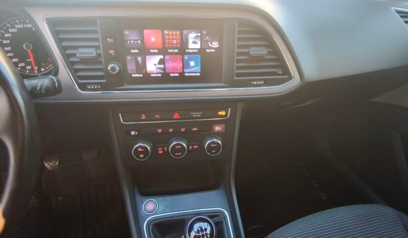 
SEAT León 1.5 TGI 130CV • GNC • 2019 full									