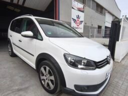 
Volkswagen Touran Cross 2.0 TDI DSG – Muy Cuidado full									