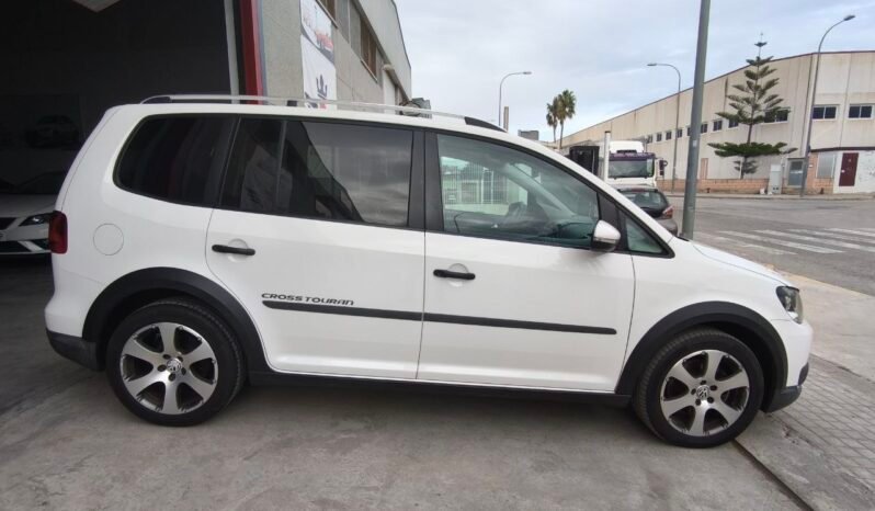 
Volkswagen Touran Cross 2.0 TDI DSG – Muy Cuidado full									