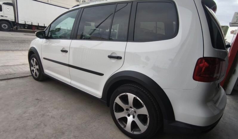 
Volkswagen Touran Cross 2.0 TDI DSG – Muy Cuidado full									