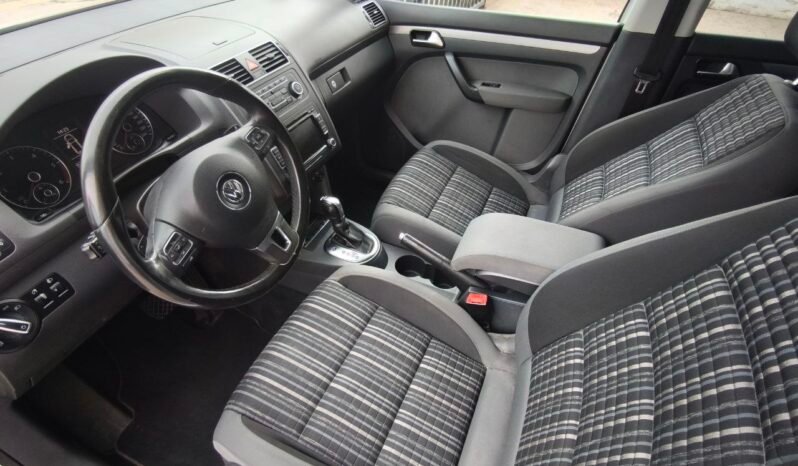 
Volkswagen Touran Cross 2.0 TDI DSG – Muy Cuidado full									